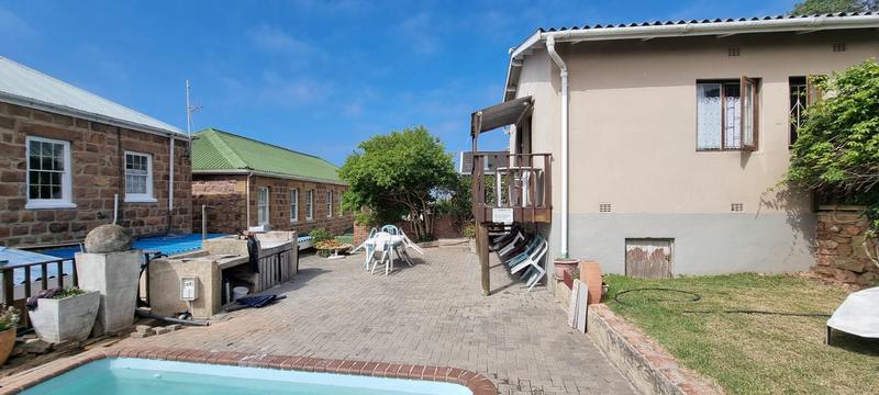 10 Bedroom Property for Sale in Mossel Bay Central Western Cape